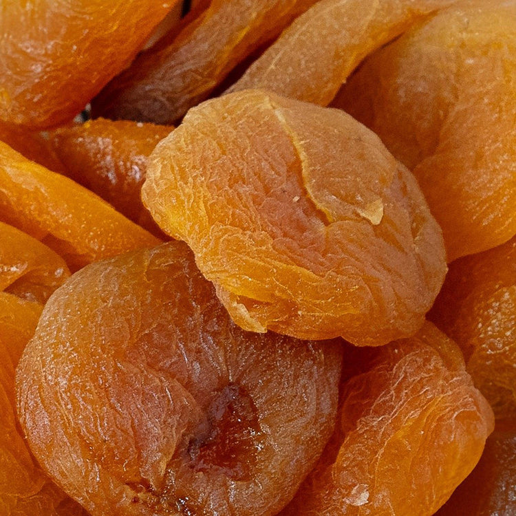 Ontpitte gedroogde abrikoos