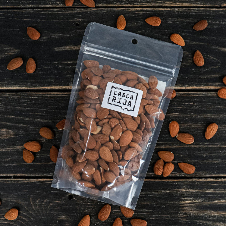 Amandes naturelles avec peau 250 g