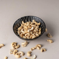 Natural cashews