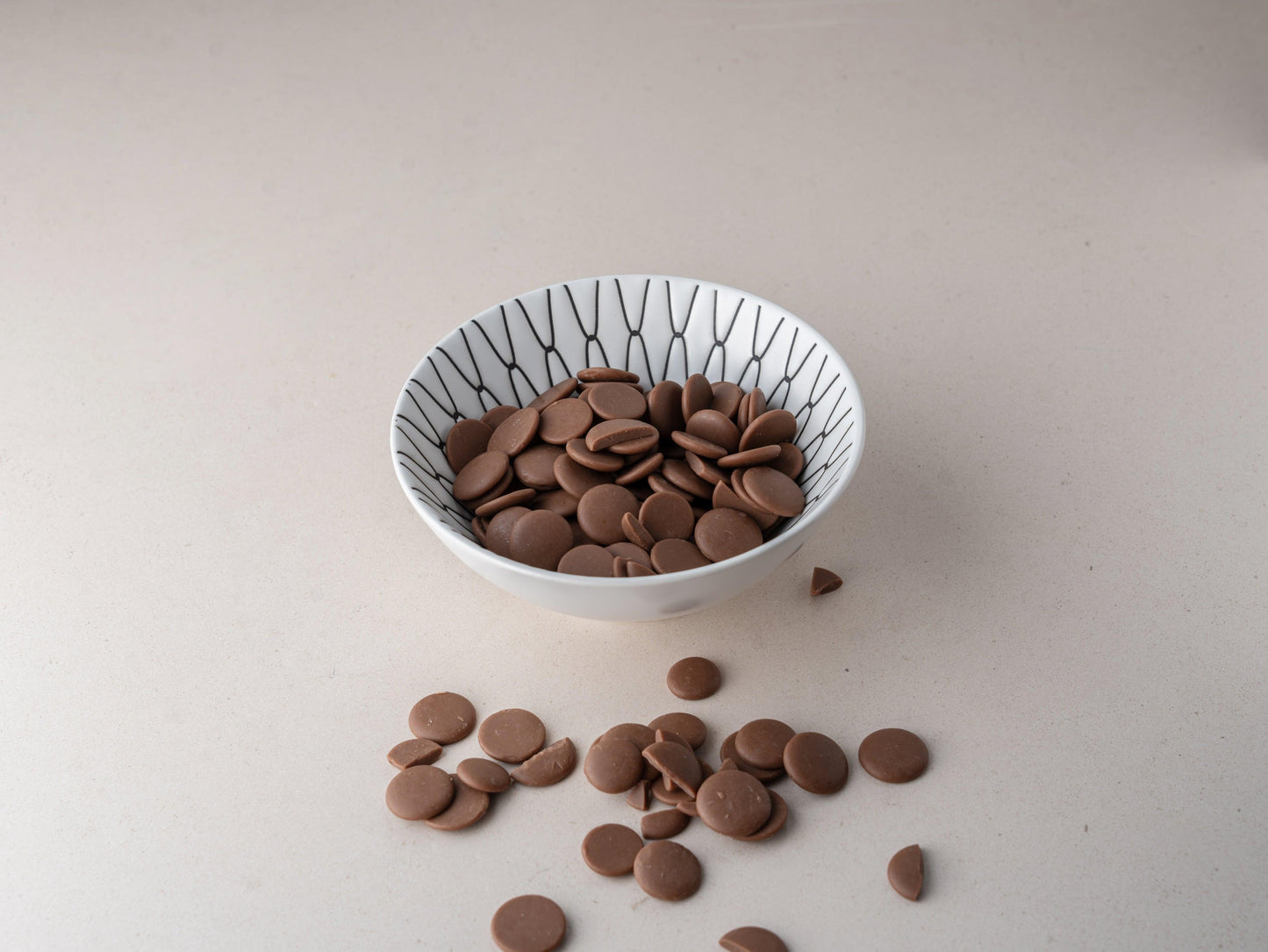 
                  
                    Chocolate de Leite em Medalhas (31% cacau) - Casca Rija
                  
                