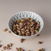 Pistaches grillées avec peau