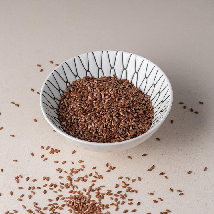 Semi di lino marroni