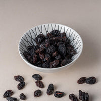 black raisins